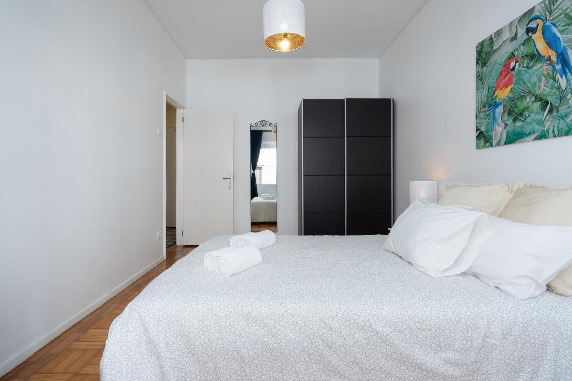 Sweet Flats With Netflix - Bolhao City Center Lägenhet OOporto Rum bild